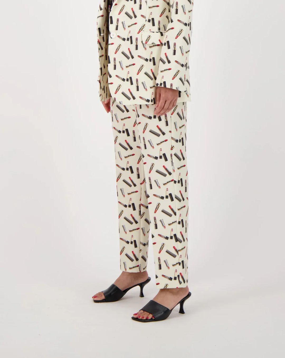 Lipstick Allover Print Pant