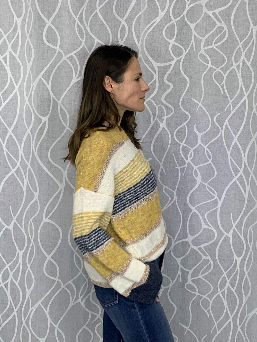 Stripe Big Sweater - Modella Lifestyle