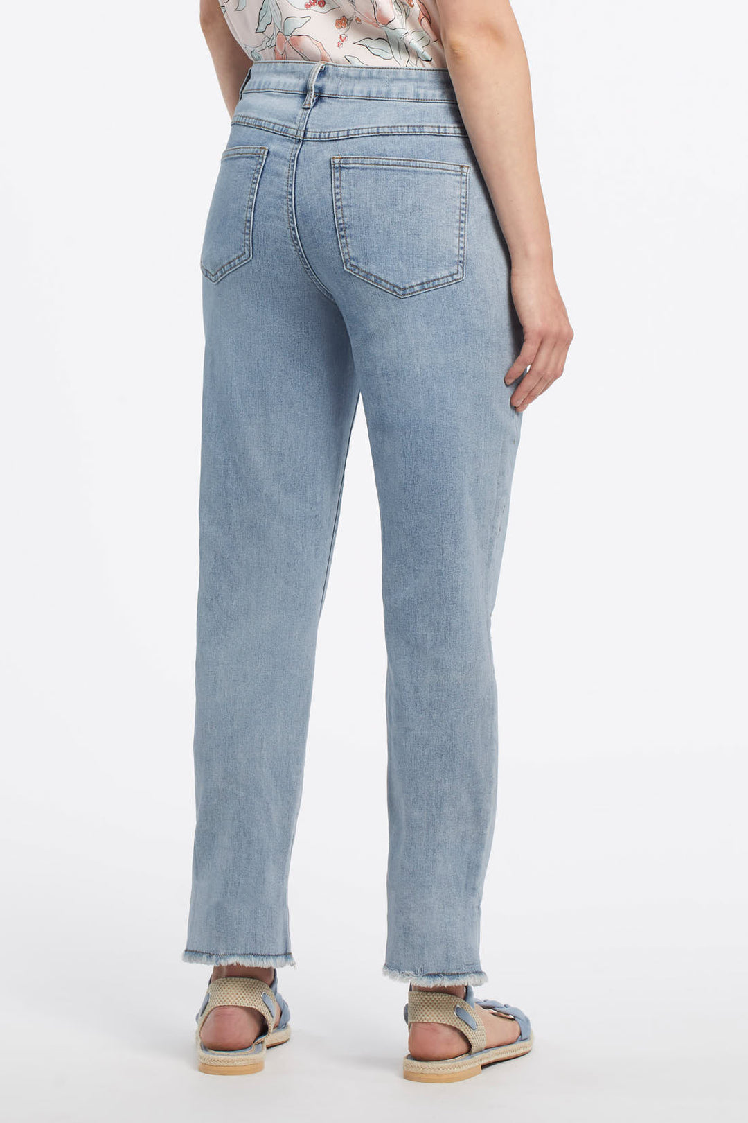 5-Pocket Girlfriend Capri Jean