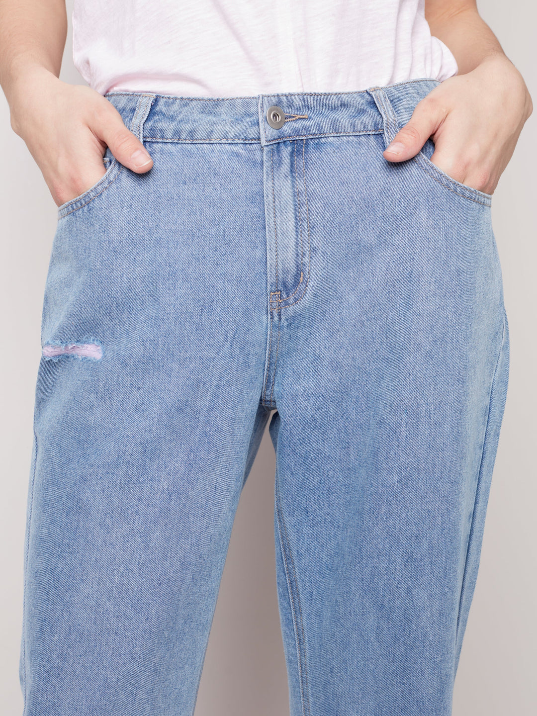 Mid Rise Straight Leg Jean